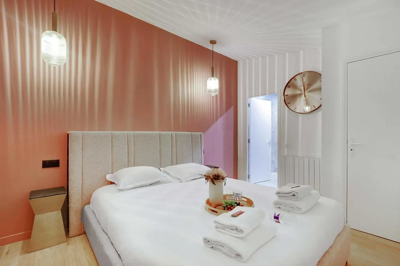 Magnificent Apartment 3Bdr-6Pax Batignolles Parigi 0*,